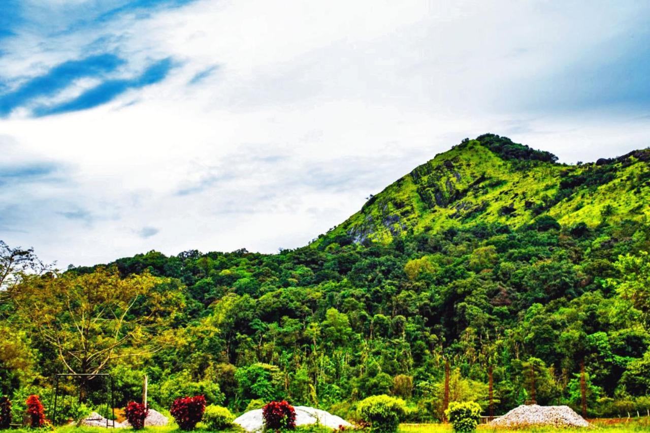 Staymaker Kasargali Homestay 瑟格莱什布尔 外观 照片