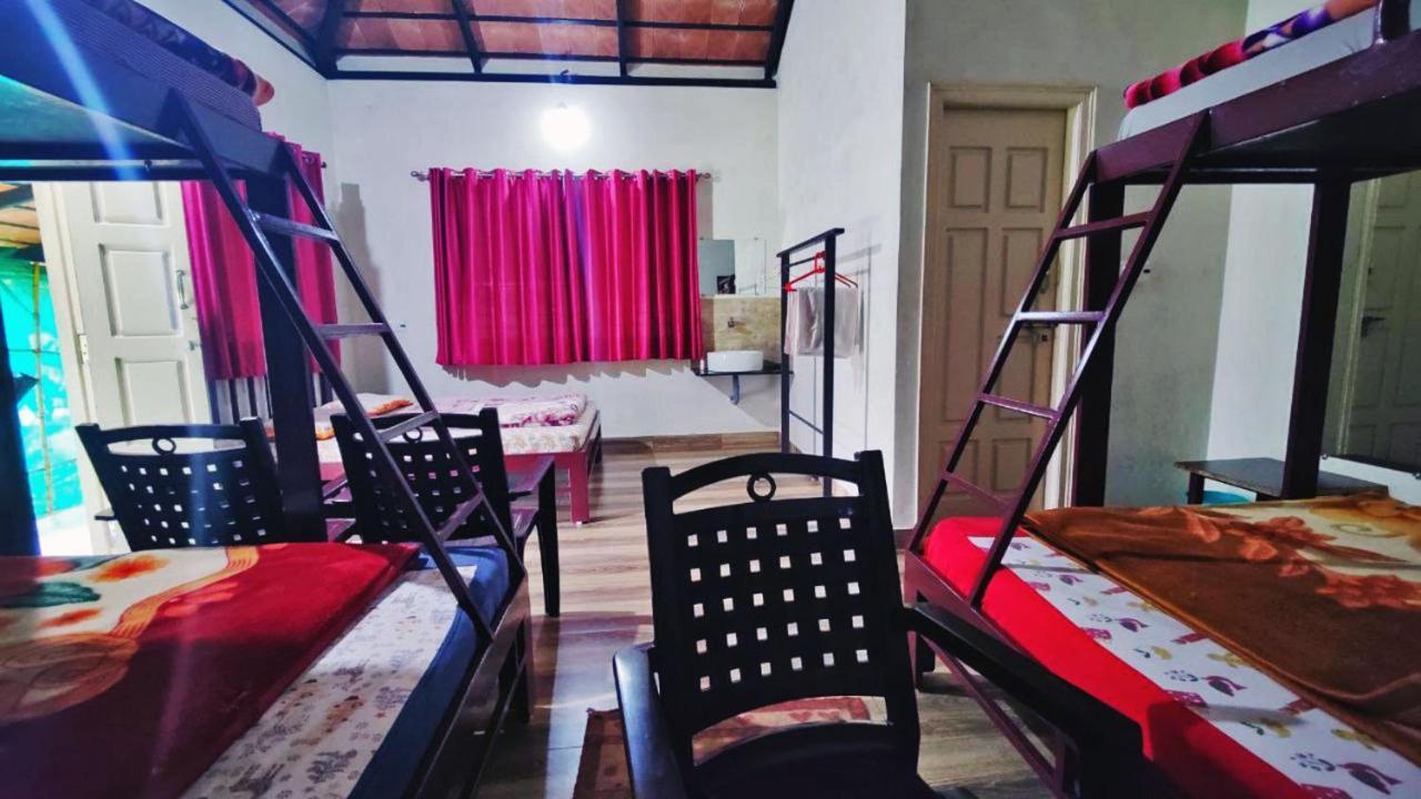 Staymaker Kasargali Homestay 瑟格莱什布尔 外观 照片